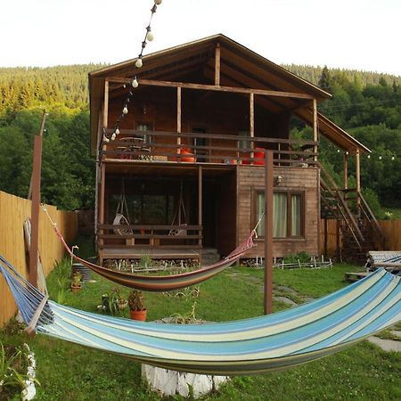 Cottage Woodside Местія Екстер'єр фото