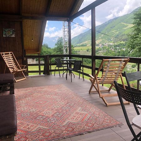Cottage Woodside Местія Екстер'єр фото