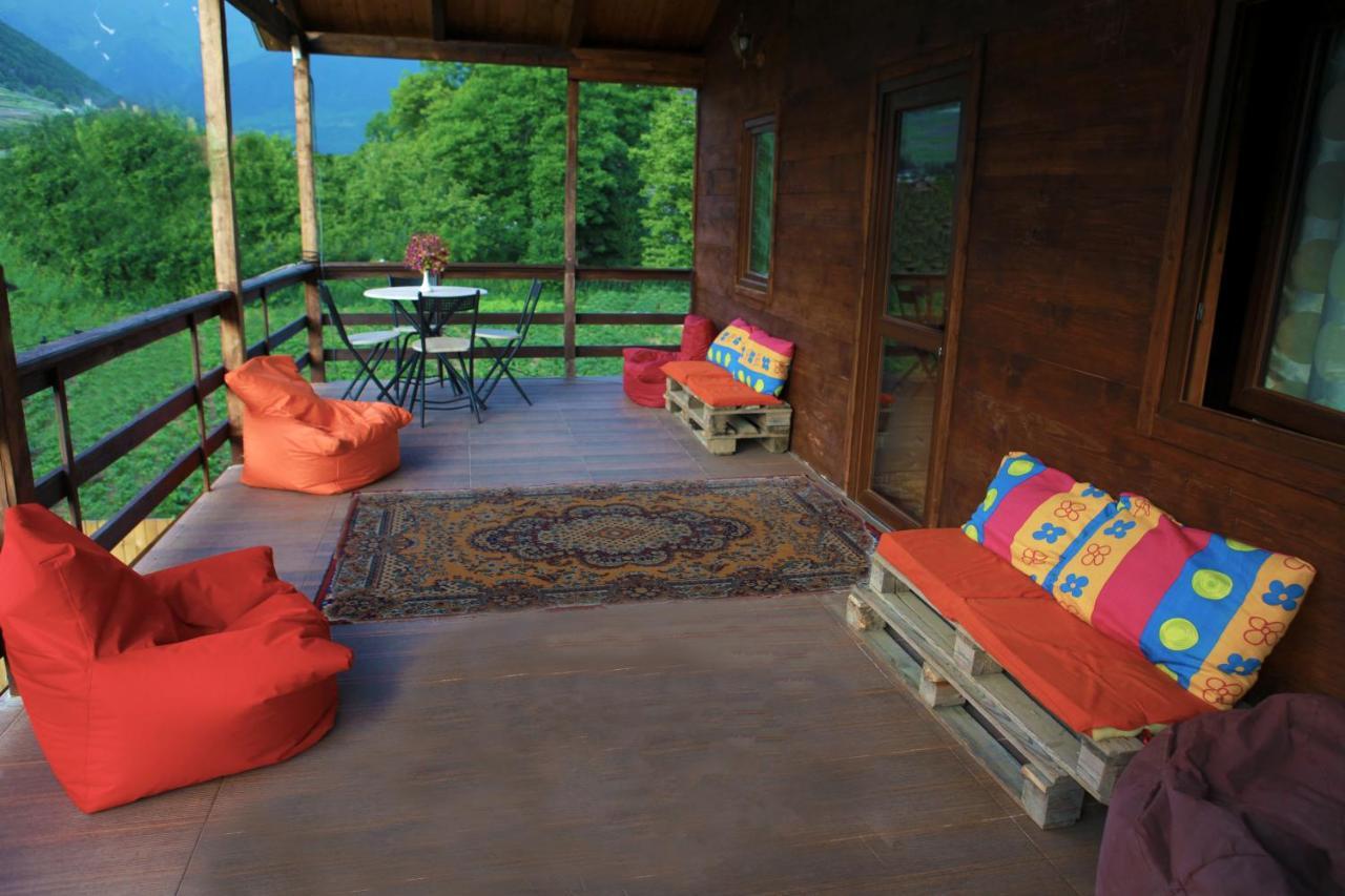 Cottage Woodside Местія Екстер'єр фото
