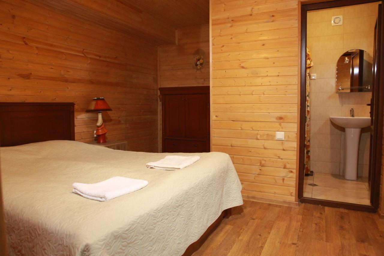 Cottage Woodside Местія Екстер'єр фото