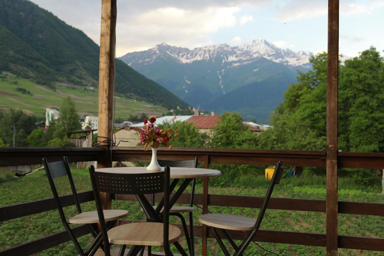 Cottage Woodside Местія Екстер'єр фото