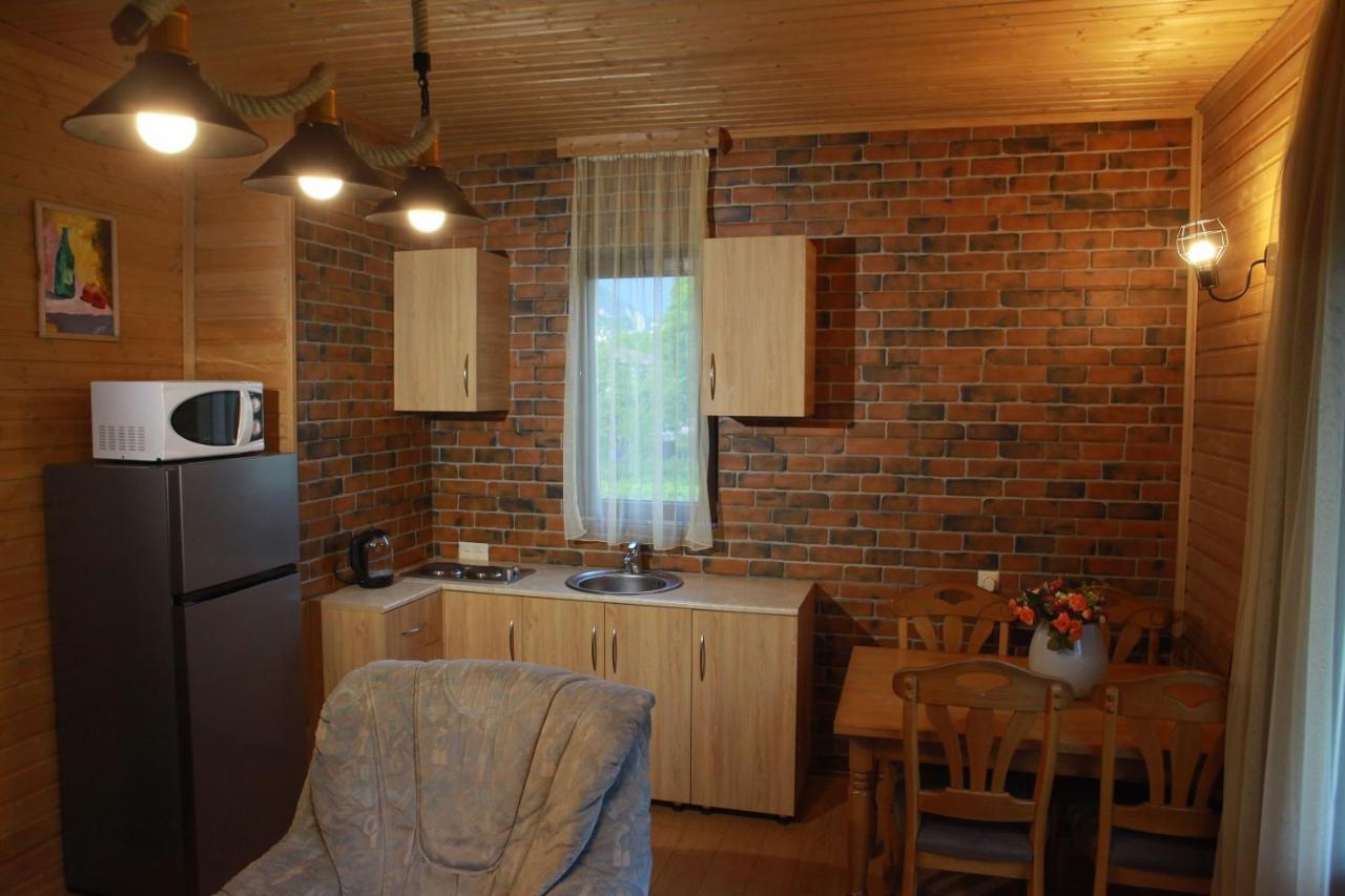 Cottage Woodside Местія Екстер'єр фото