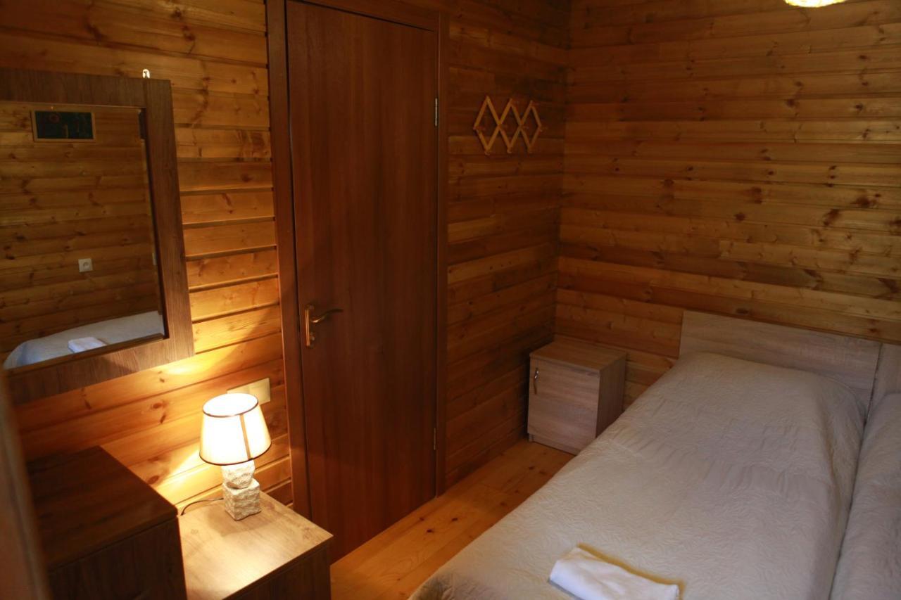 Cottage Woodside Местія Екстер'єр фото