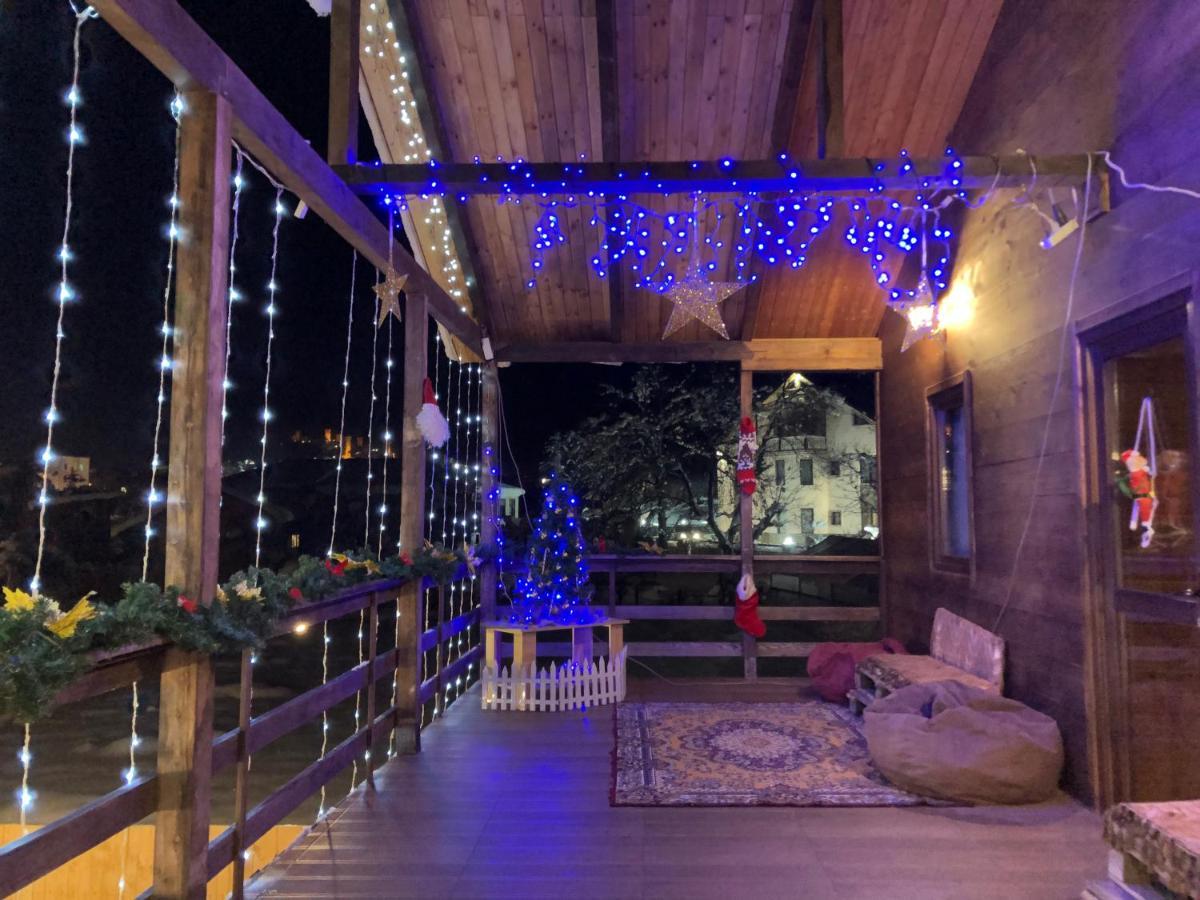 Cottage Woodside Местія Екстер'єр фото