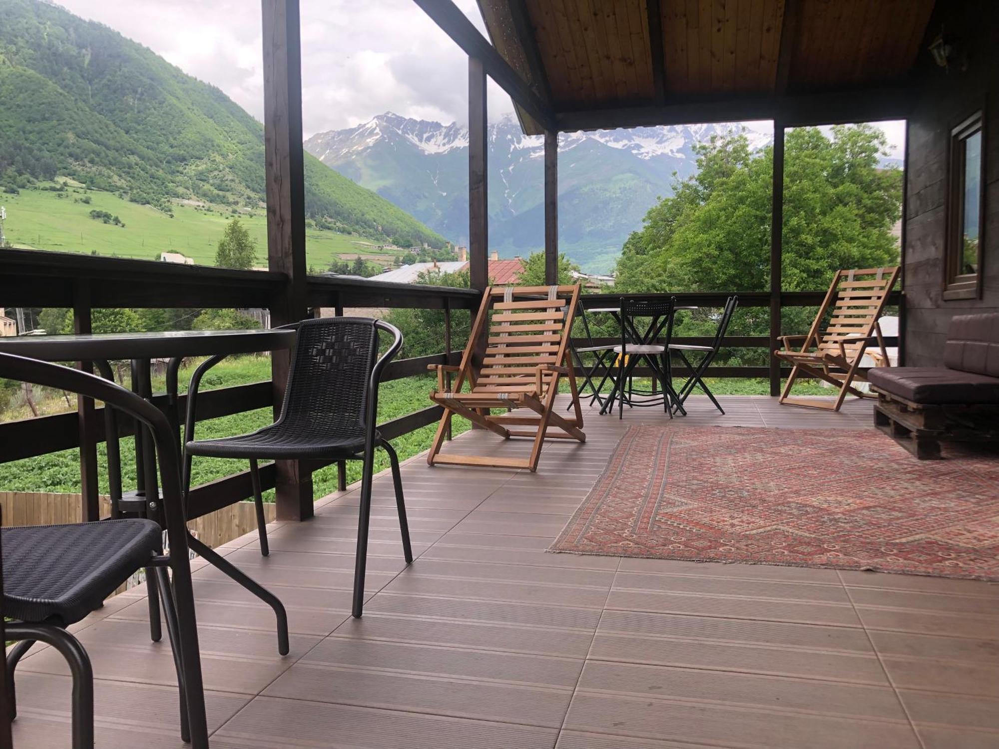 Cottage Woodside Местія Екстер'єр фото